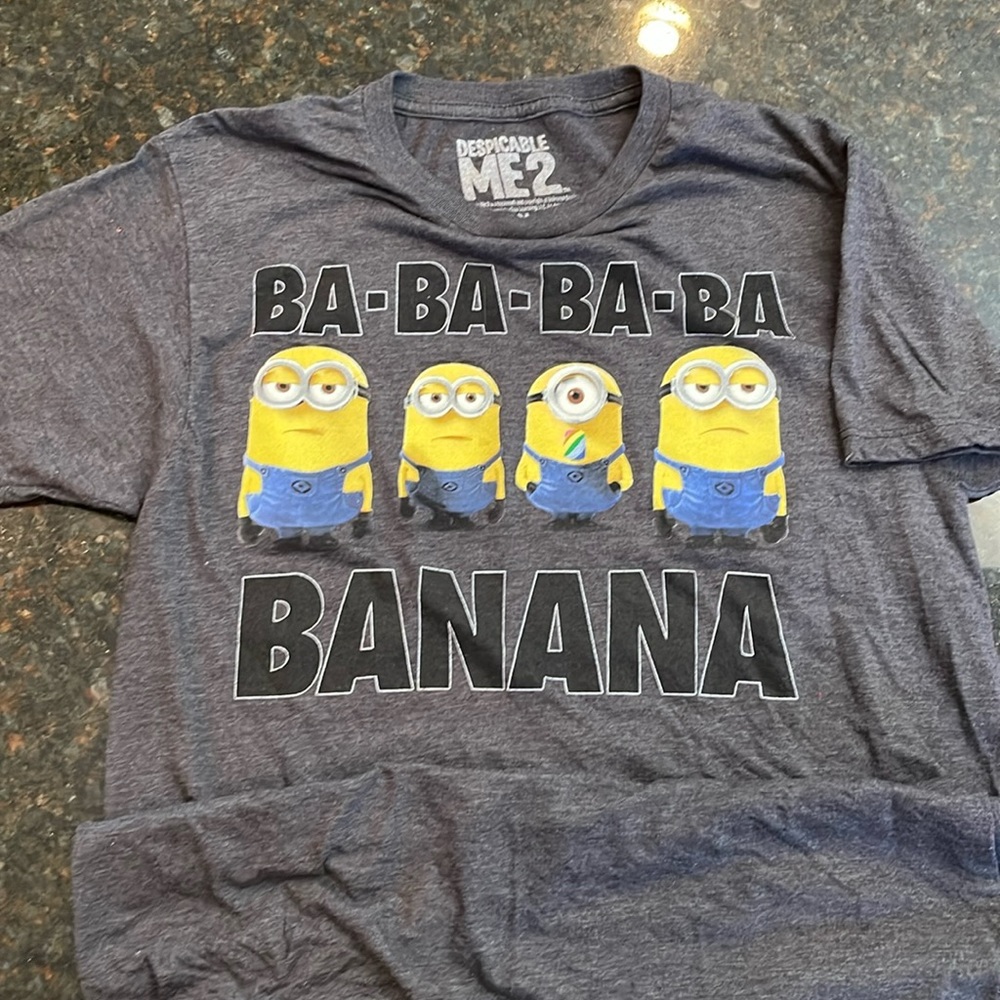 Minion t shirt - adult unisex medium